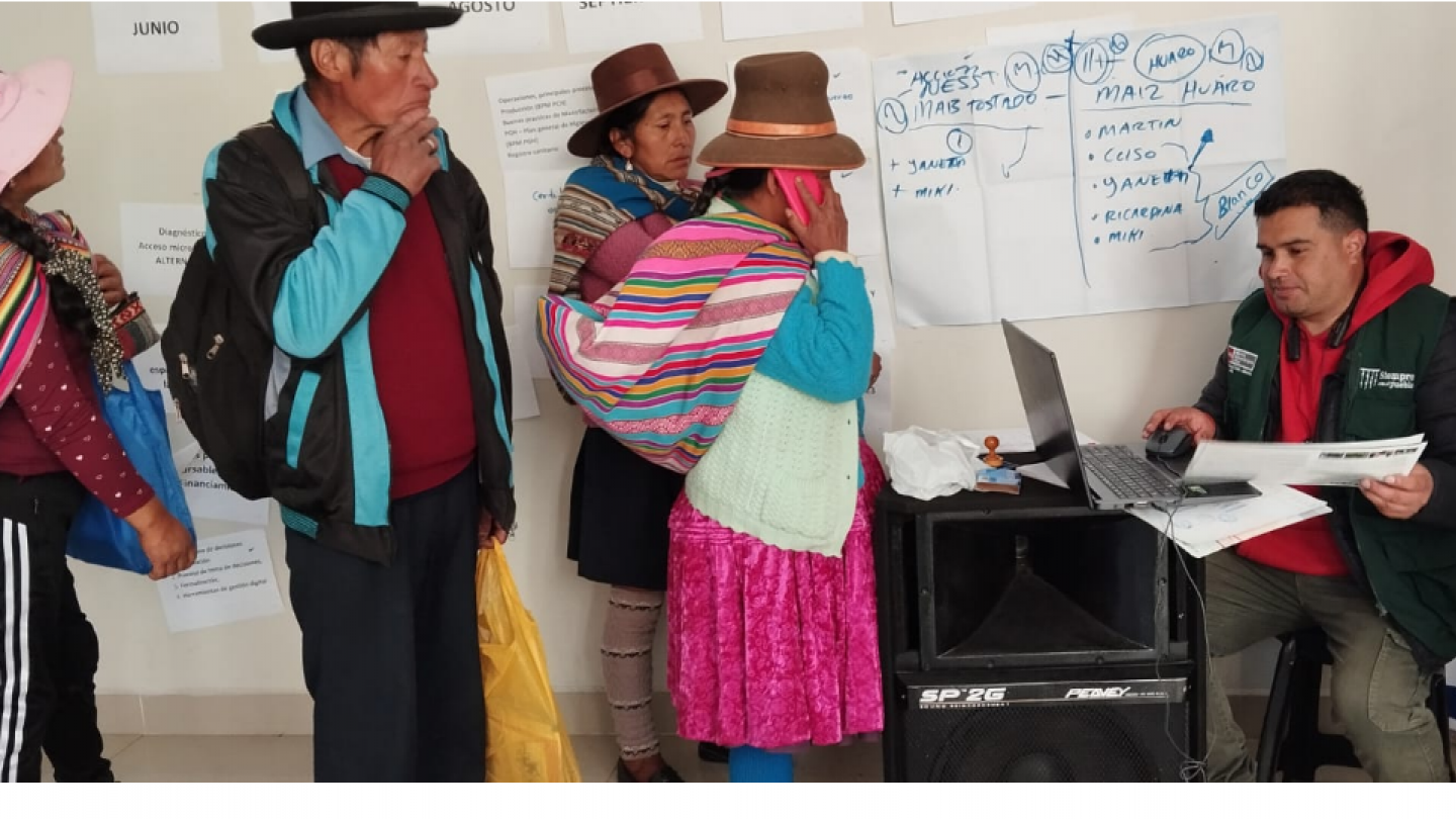 Empadronamiento de productores Agrarios en Colquepata, Provincia Paucartambo en la región de Cusco