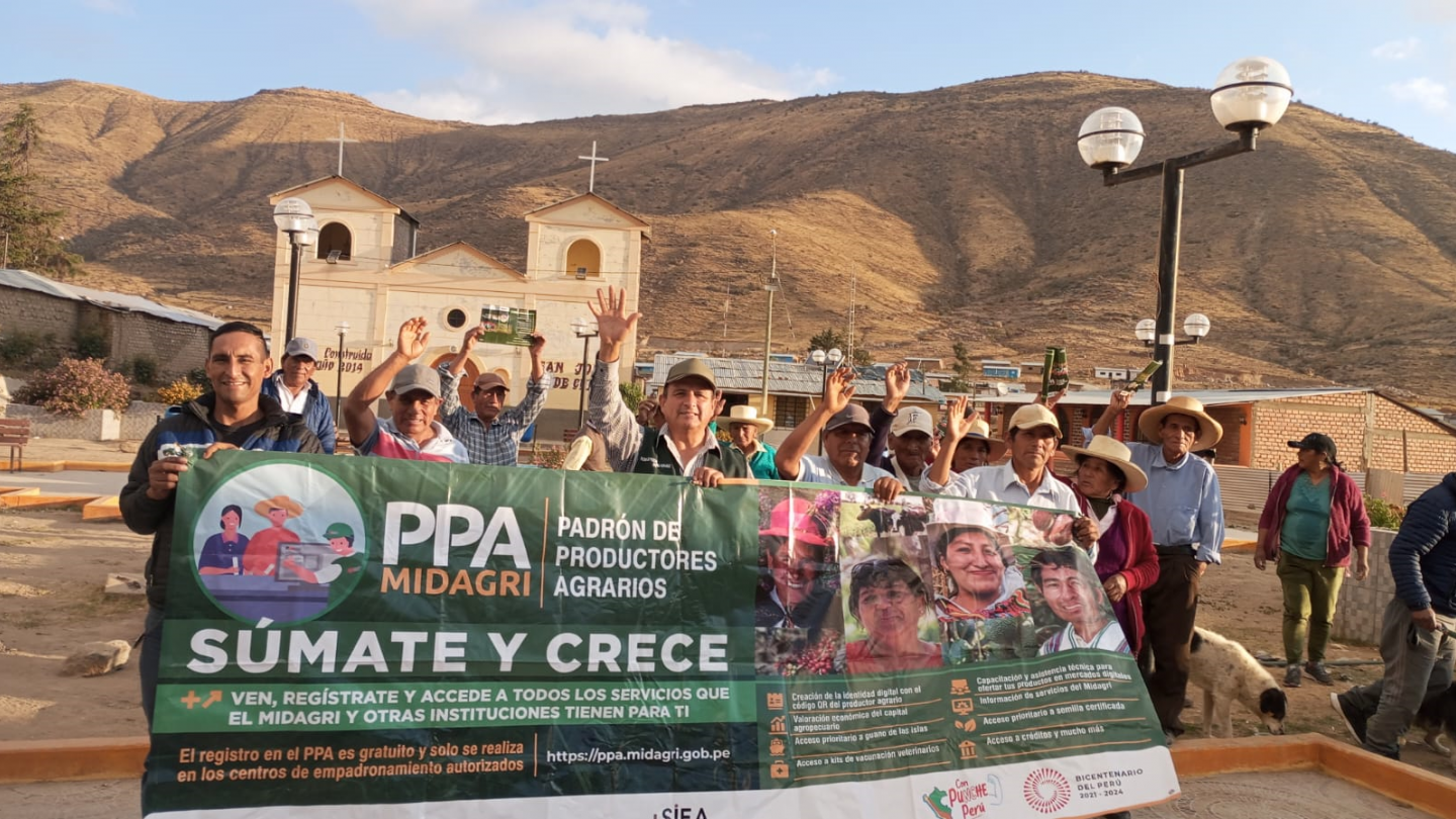 Sensibilizacion y empadronamiento de productores agrarios en la comunidad de San José de Curis del distrito de Yauca del Rosario en Ica