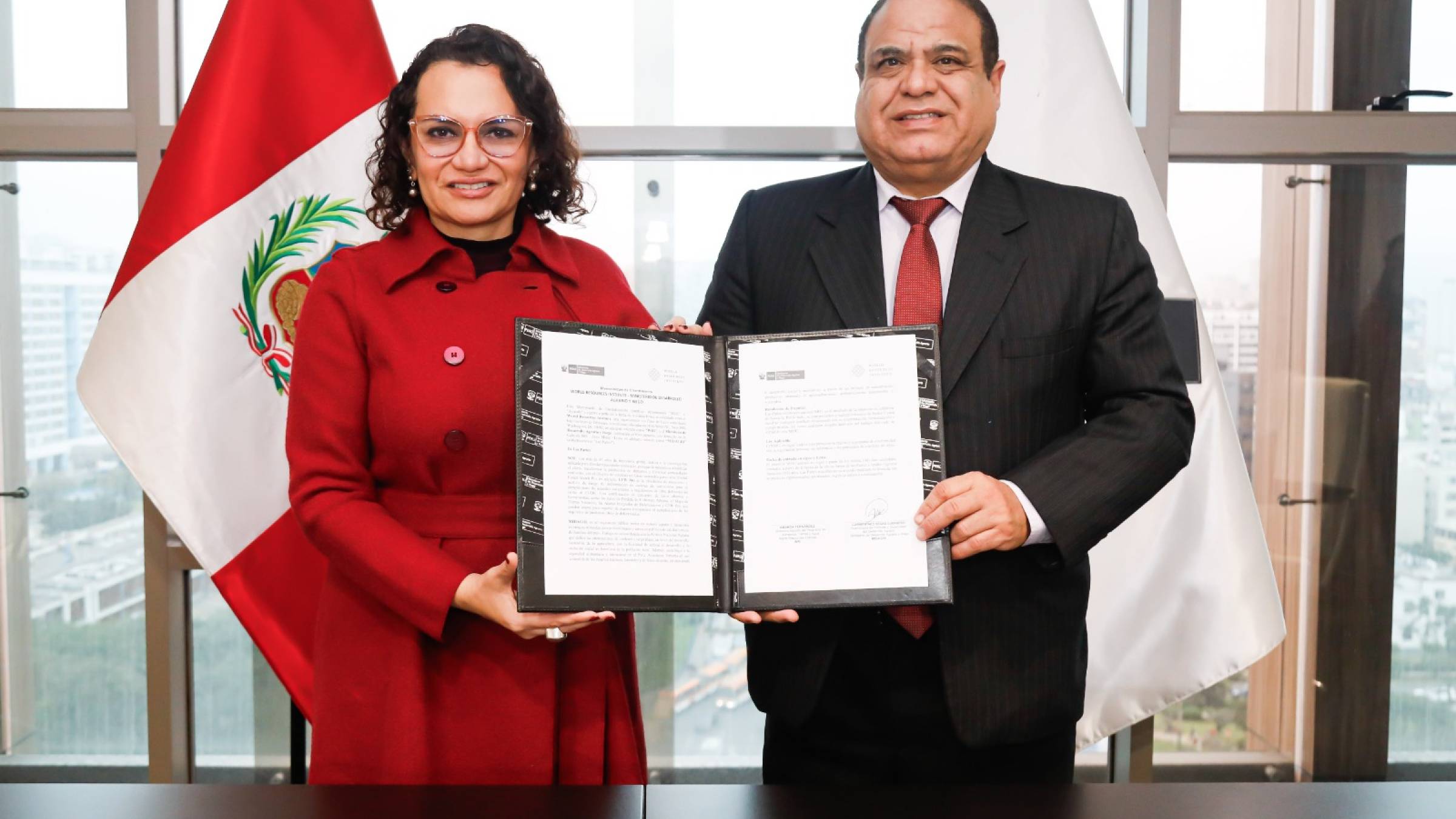 MIDAGRI suscribe alianza con institución líder en soluciones sostenibles para impulsar exportaciones agrarias libres de deforestación