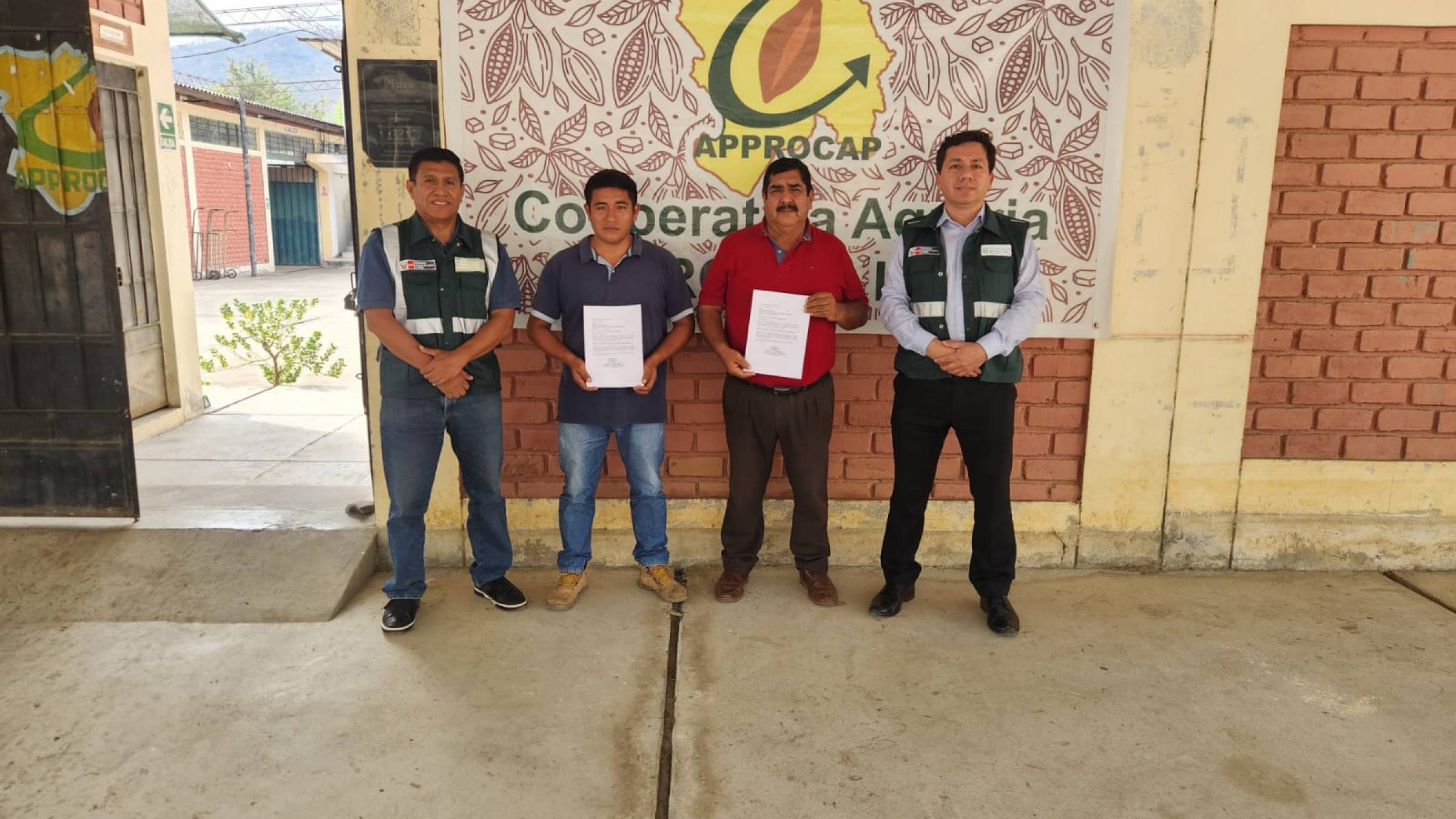 Cooperativa agraria APPROCAP LTDA firmó acuerdo con MIDAGRI para geolocalizar parcelas de cacao en Piura